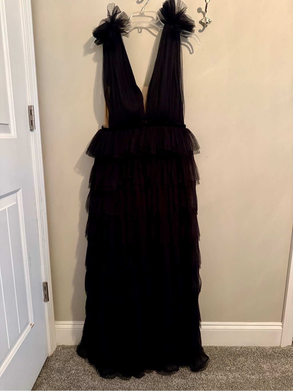 Sau Lee Black Tulle Tiered V-Neck Evening Dress With Custom Beaded Belt.